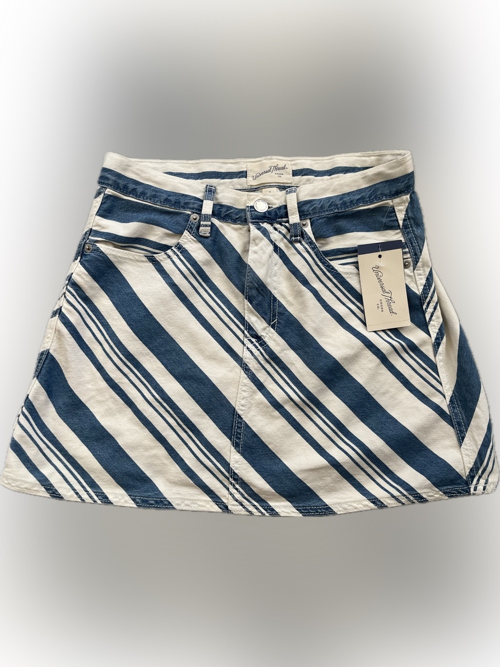 [NWT]  UNIVERSAL THREAD GOODS CO.  Stripe Denim Short Skirt Size 4